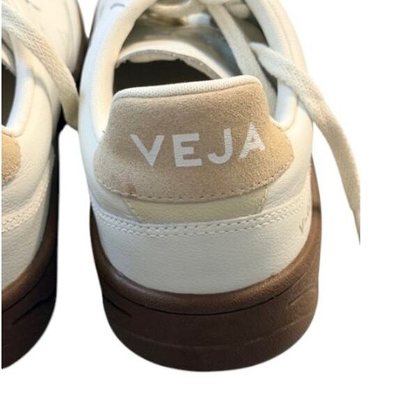 Veja V-90 Leather Sneakers White Pierre Almond Men\'s 12 Excellent Condition main image 7